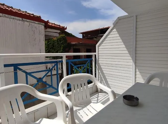 Cosmos Apartahotel Olympiakí Aktí